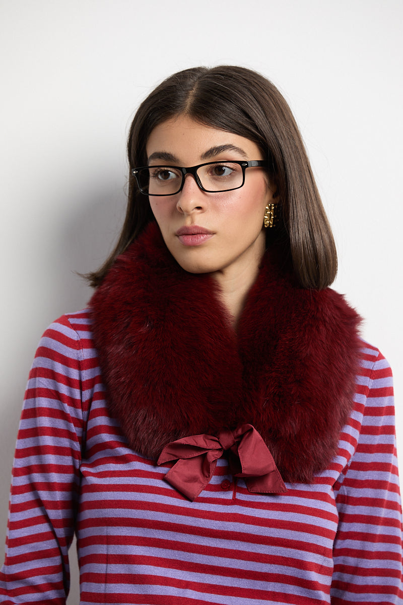 Cuello camisero zorro burdeos