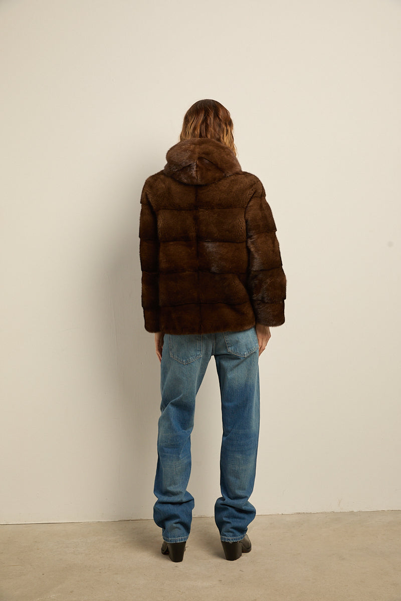 Chaqueta de visón con capucha natural demi