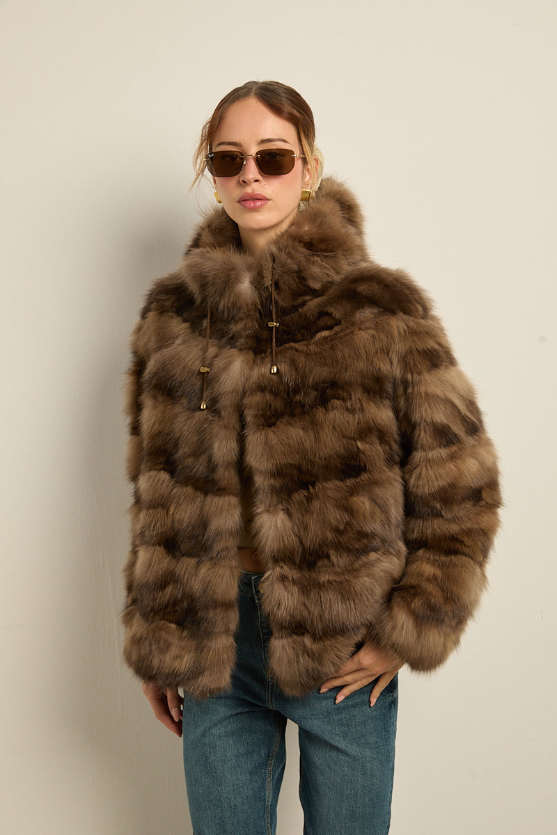 Chaqueta capucha martas cibelinas