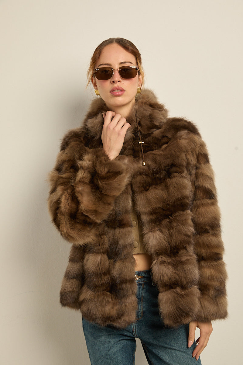 Chaqueta capucha martas cibelinas