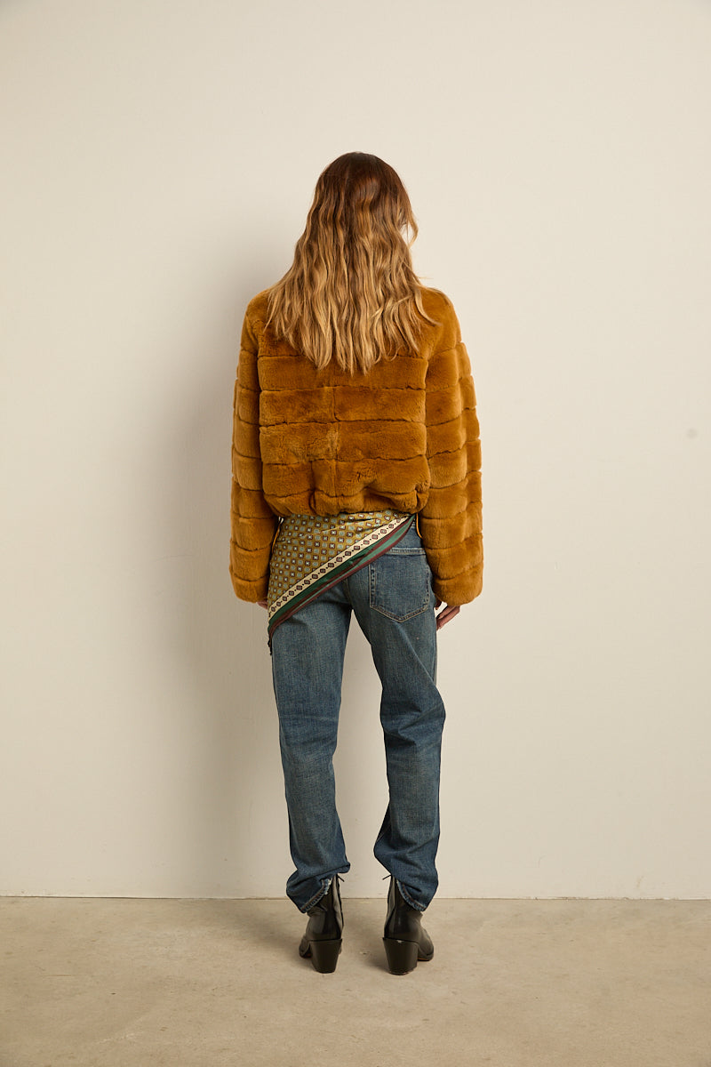 Chaqueta de piel rex con cremallera