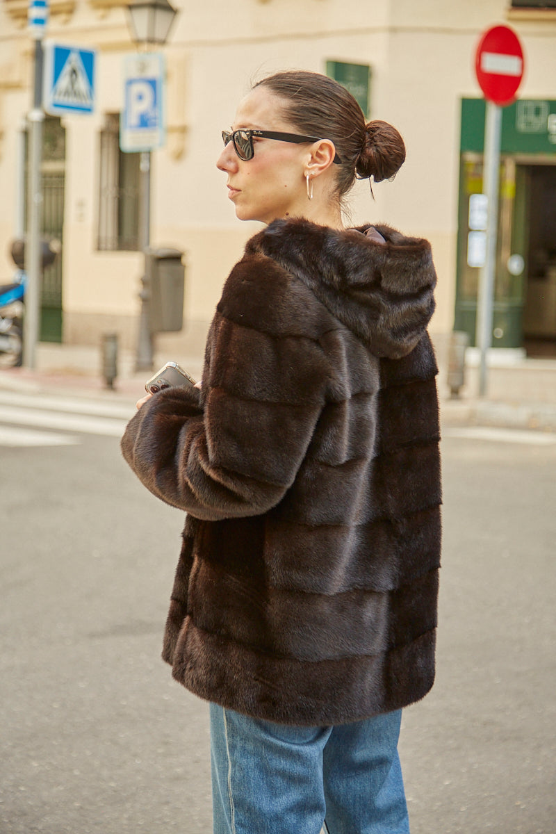 Chaqueta de visón con capucha natural brown