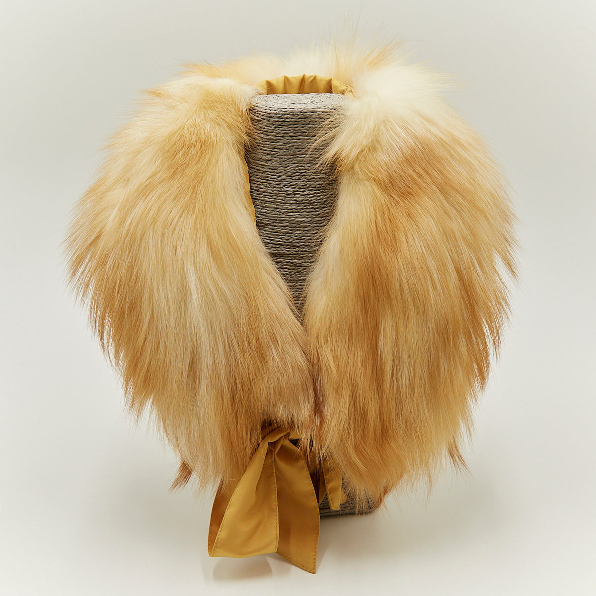 Cuello camisero zorro golden
