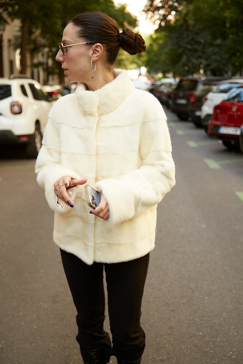 Chaqueta visón blanco perla modelo Cocó