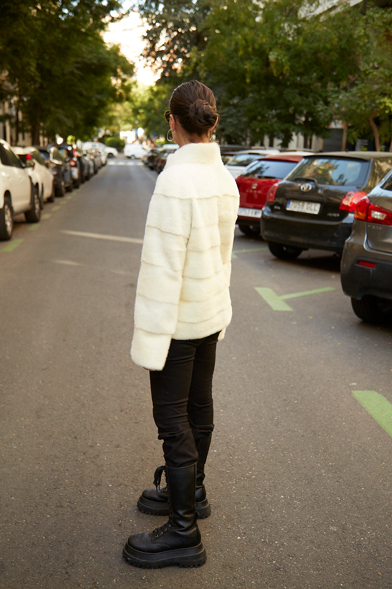 Chaqueta visón blanco perla modelo Cocó