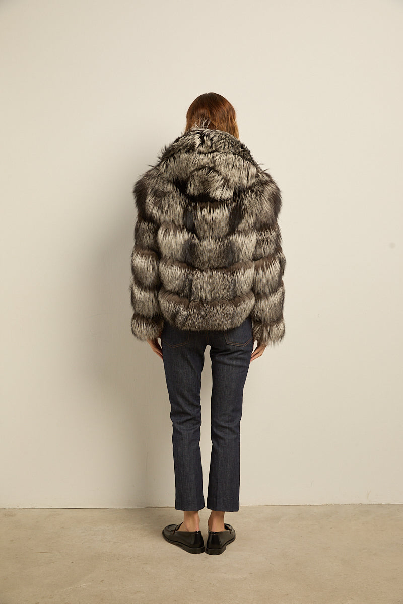 Chaquetón con capucha zorro silver fox