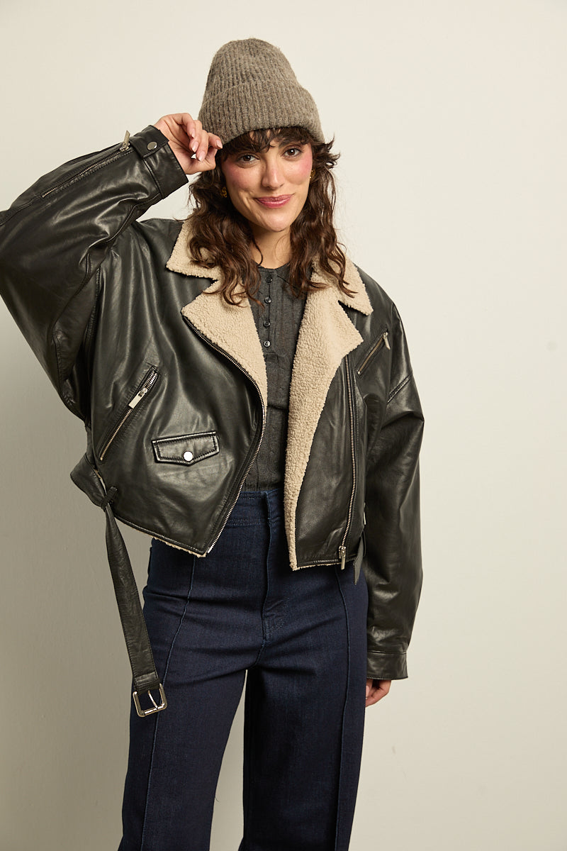 Chaqueta biker cuero oversize borreguito