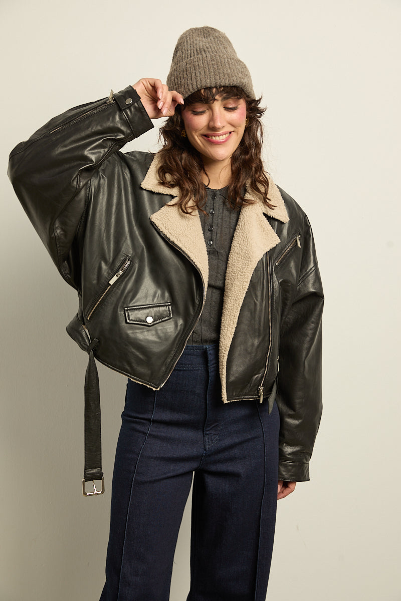 Chaqueta biker cuero oversize borreguito