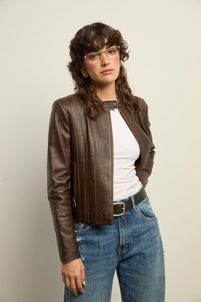 Chaqueta de cuero cuello mao marrón