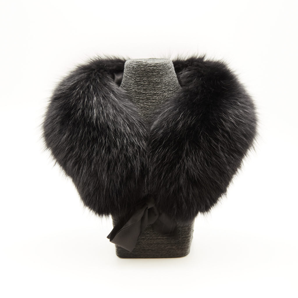 Cuello camisero zorro negro