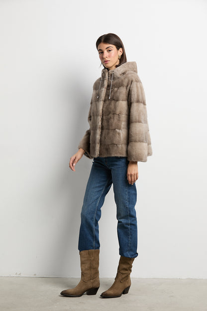 Chaqueta de visón con capucha natural zafiro