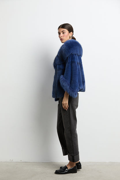Capa estilo kimono de visón azul con zorro