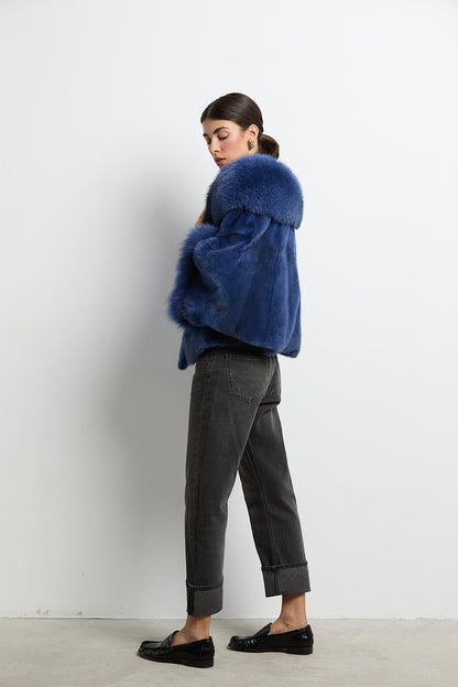 Capa estilo kimono de visón azul con zorro
