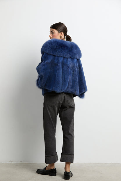 Capa estilo kimono de visón azul con zorro