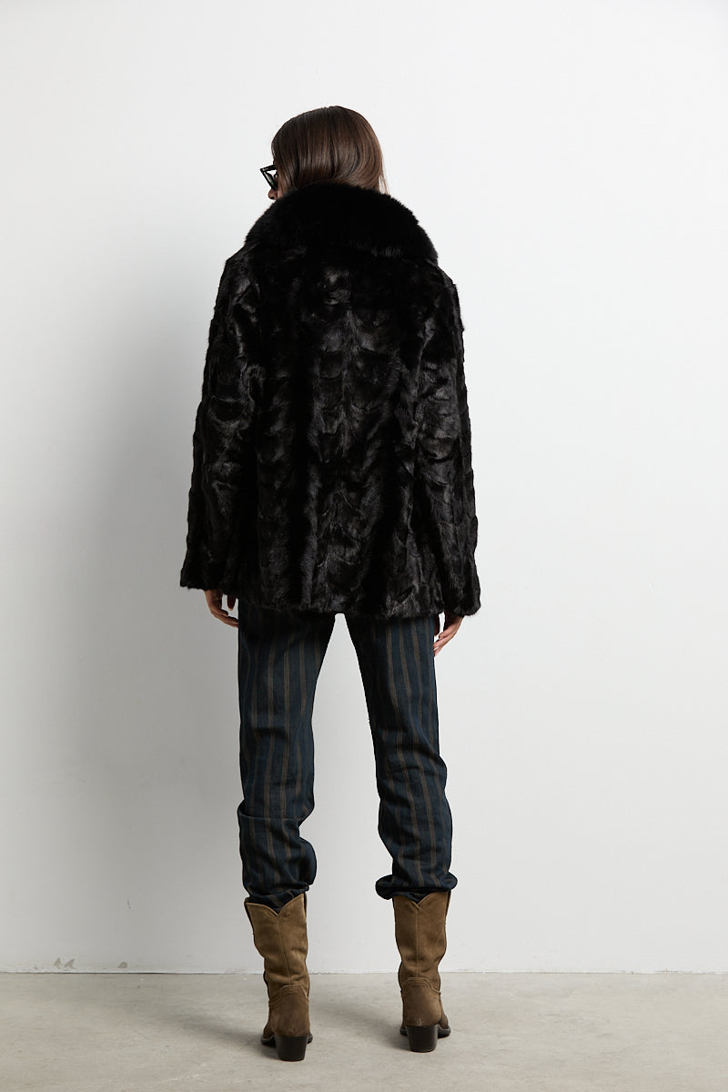 Abrigo visón negro cuello zorro