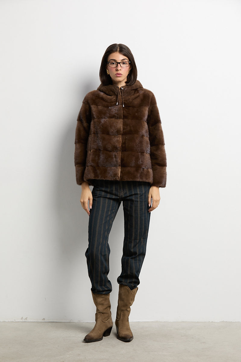 Chaqueta de visón con capucha natural demi