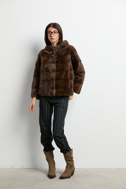 Chaqueta de visón con capucha natural demi