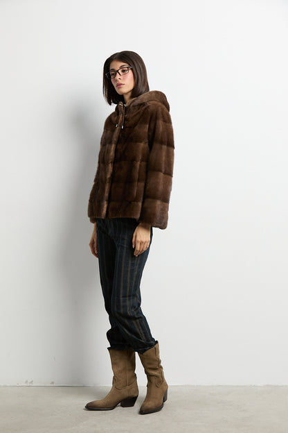 Chaqueta de visón con capucha natural demi