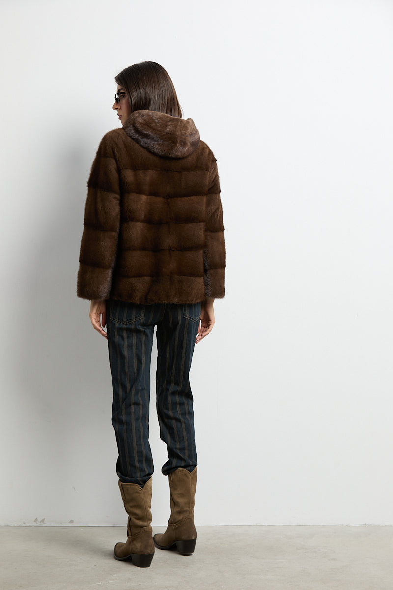 Chaqueta de visón con capucha natural demi