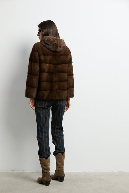 Chaqueta de visón con capucha natural demi