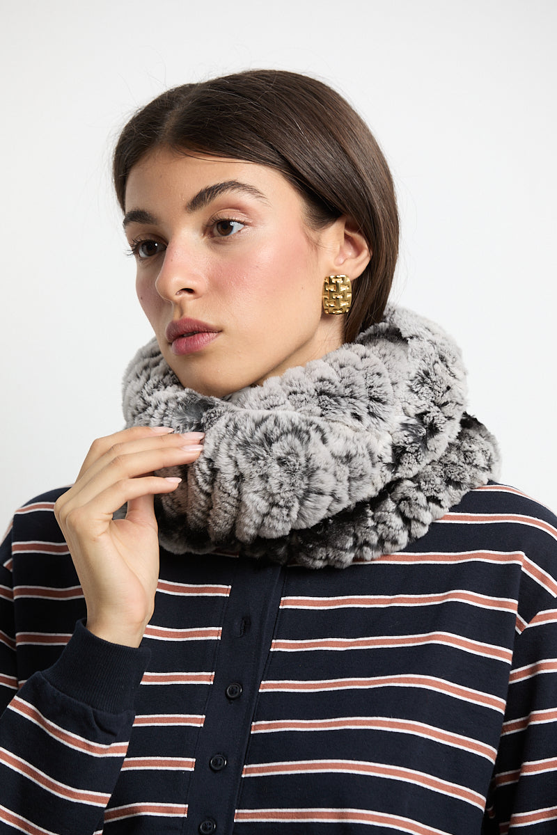 Cuello cerrado doble vuelta extra grande