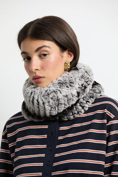 Cuello cerrado doble vuelta extra grande