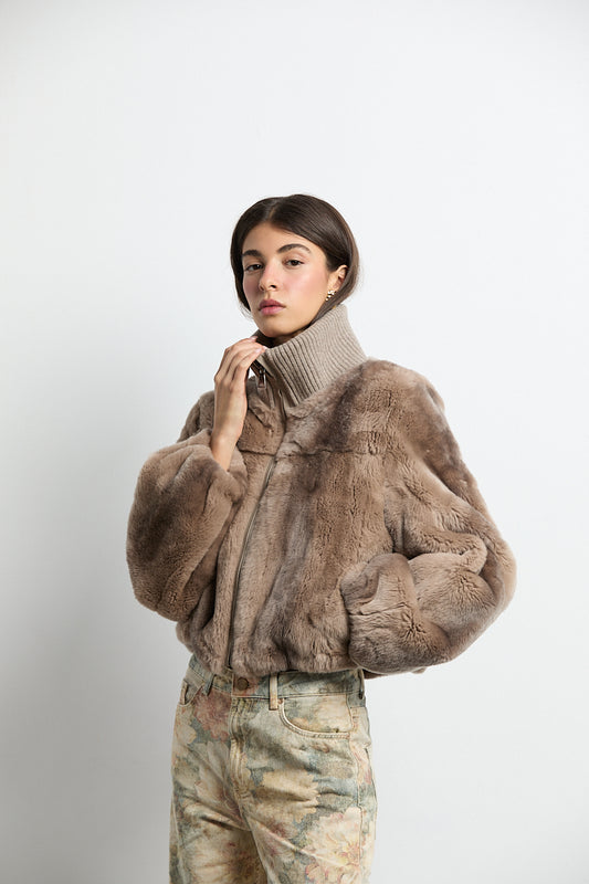 Bomber de piel rex beige