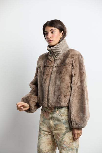 Bomber de piel rex beige