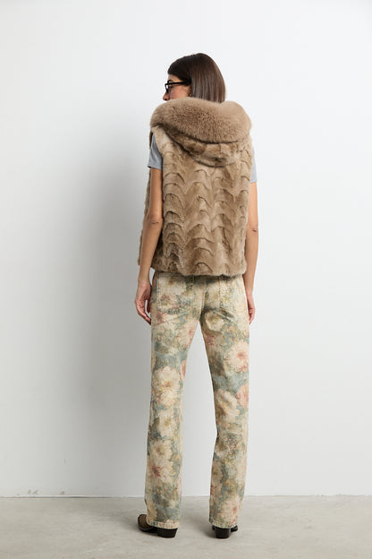 Chaleco visón patchwork con zorro beige