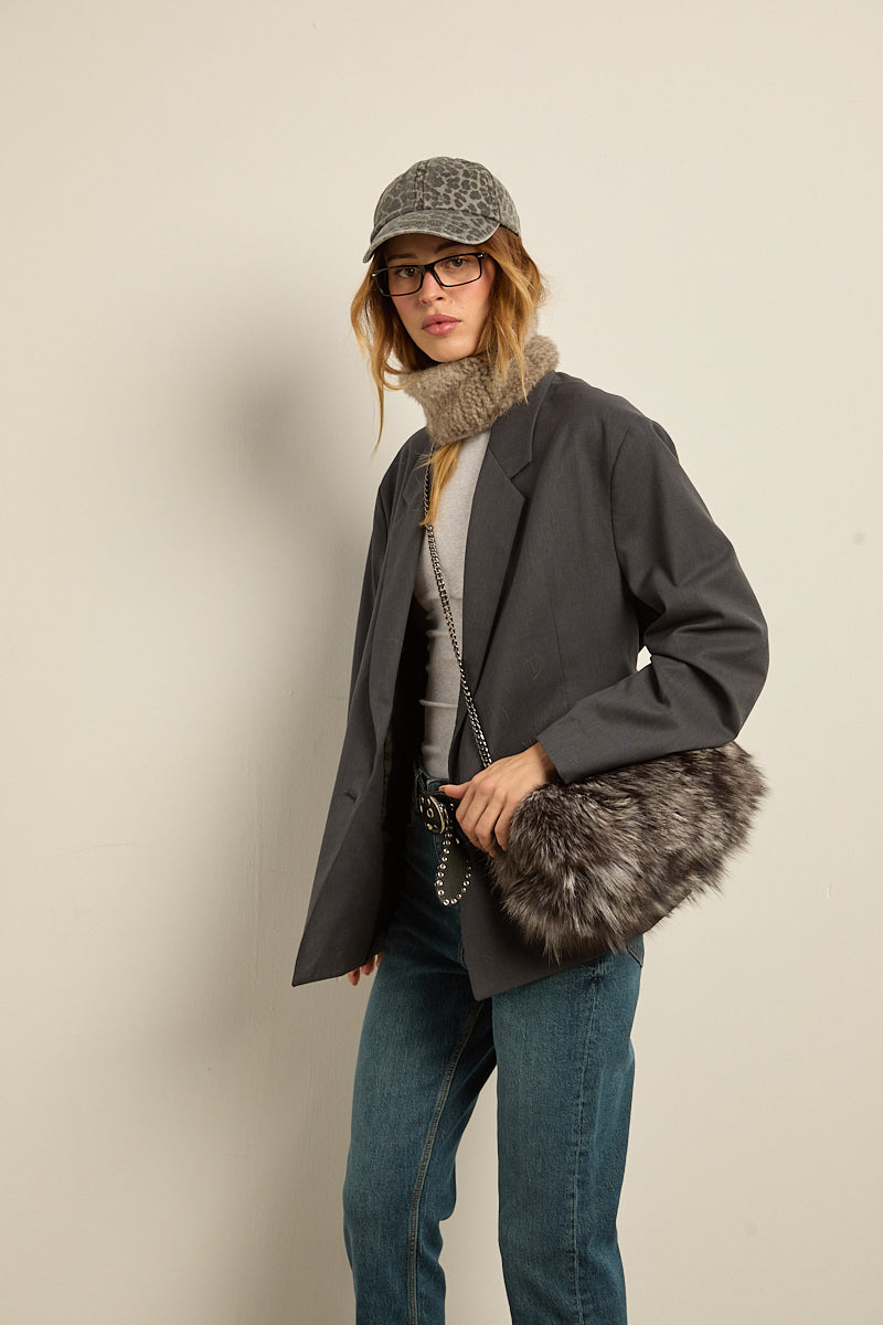 Bolso de zorro tipo manguito silver fox