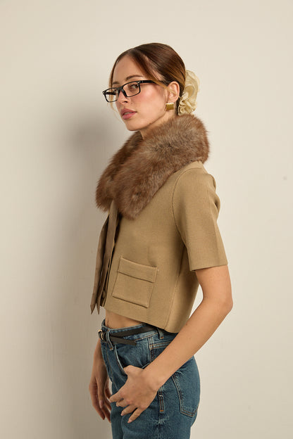 Cuello camisero zorro sable