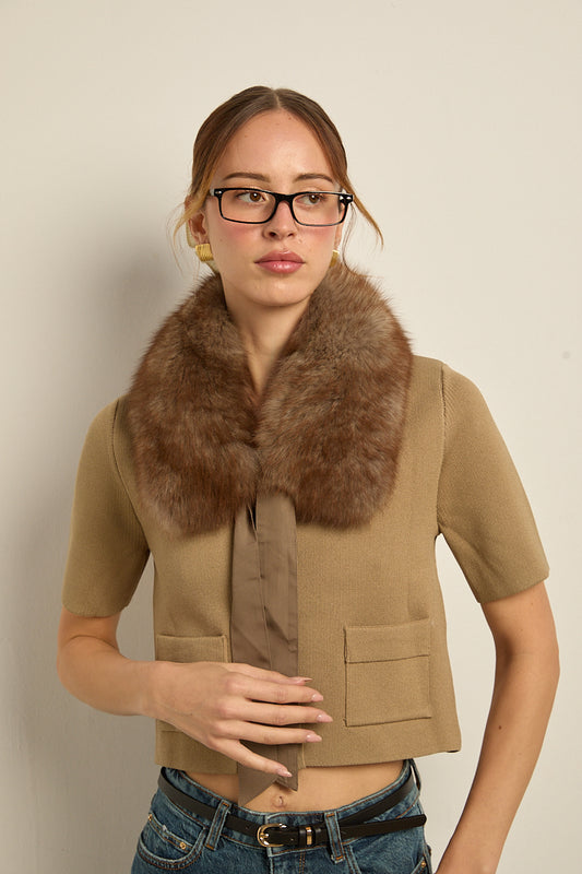 Cuello camisero zorro sable