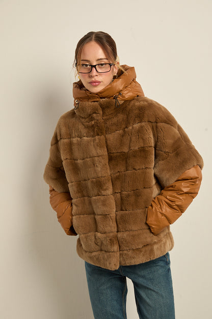 Chaqueta de piel rex con plumas desmontable