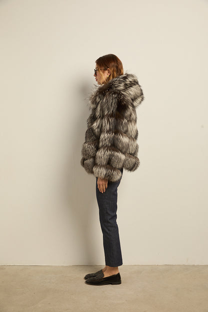 Chaquetón con capucha zorro silver fox