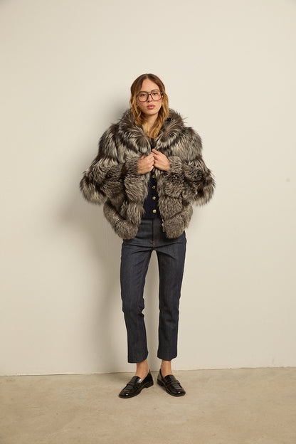 Chaquetón con capucha zorro silver fox