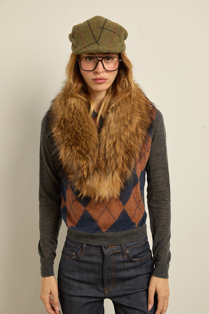 Cuello smoking raccoon
